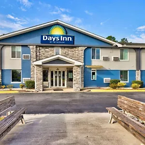 Hotel Days By Wyndham Savannah Gateway I-95, Georgetown